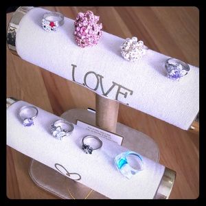 Assortments of Fashion Jewelry Rings 💍💍💍 LOT